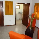Tom Suites